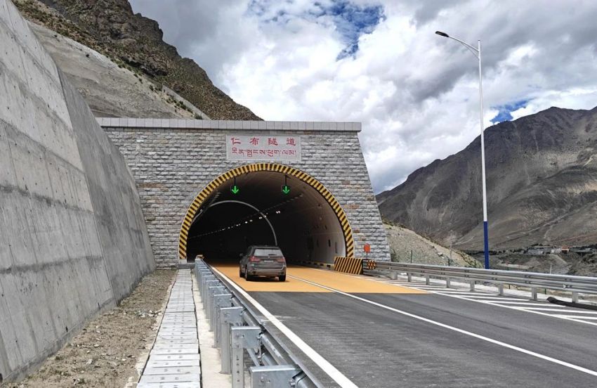 海拔超4000米,三思,14000余套陶瓷隧道燈,點亮西藏重點高速隧道