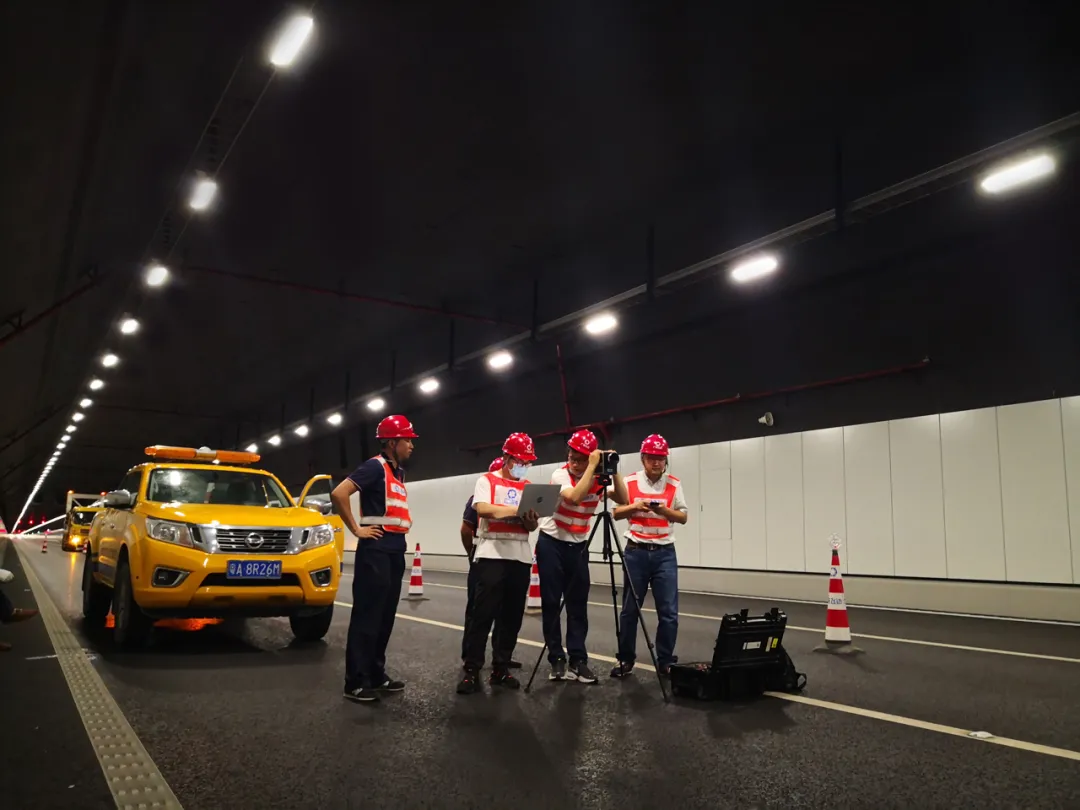 港珠澳大橋,開通六周年,三思LED產品,高效穩定運行,報告