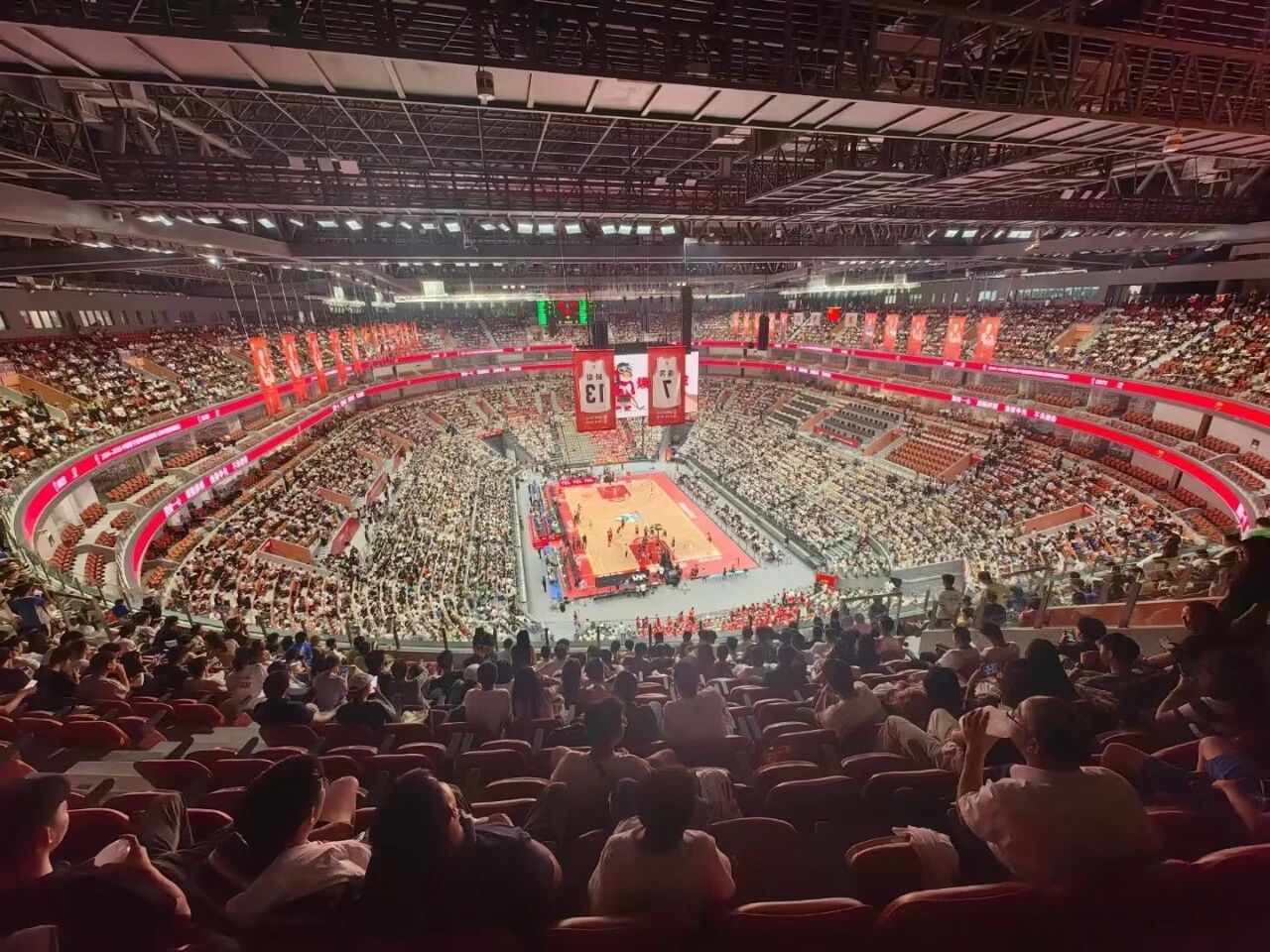 三思,科技賦能,十五運,深圳體育中心,全球首創,多功能,轉換,顯示系統,揭密